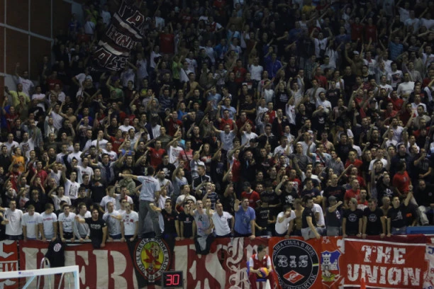 ZVEZDA ILI PARTIZAN? Reprezentativac odabrao ŠAMPIONA!