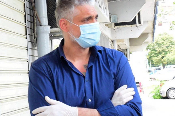 ČEDA OTPUŠTEN IZ DRAGIŠE MIŠOVIĆA: Prva fotografija Jovanovića po izlasku iz bolnice