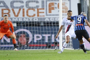 JUVENTUS I DALJE NIJE MIRAN: Atalanta bolja od Bolonje u senci sukoba Mihajlovića i Gasperinija!