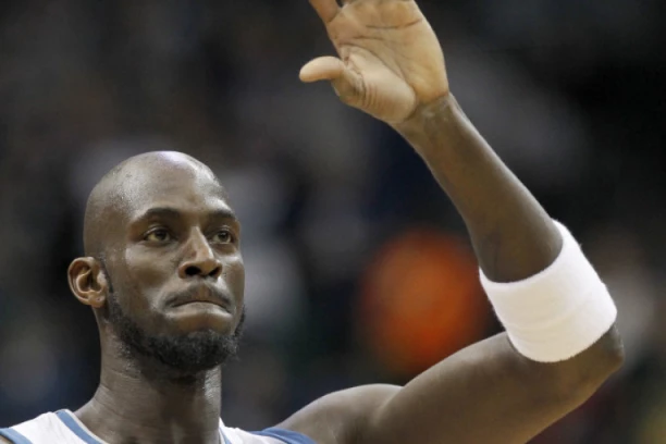 SRBI SU PREŽIVELI RAT I BOMBE, NE DAJU NA SEBE: Garnet: AGRESIVNI SU, potiču iz drugog načina života, ali NISU NASILNI!