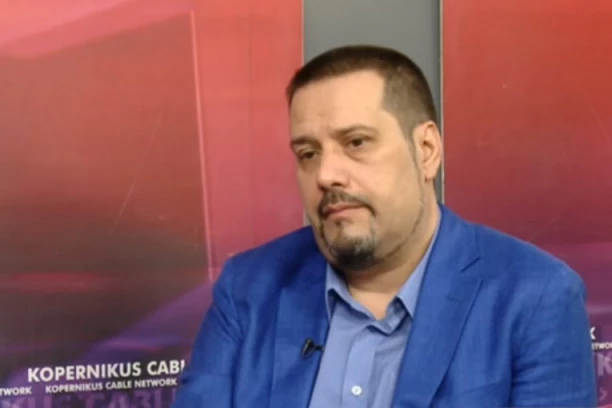 DOKTOR JANKOVIĆ POZIVA LEKARSKU KOMORU DA ODREAGUJE!  Lekari tračare i antivakseri moraju da budu kažnjeni!