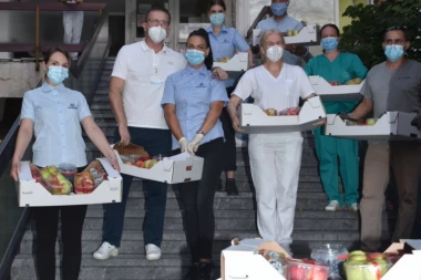 Iznenađenje za heroje koji pet meseci nisu skinuli skafander - Mozzart