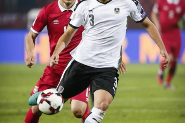 OTKUD SAD OVO? Nudio se Zvezdi, odvodi ga Miha?