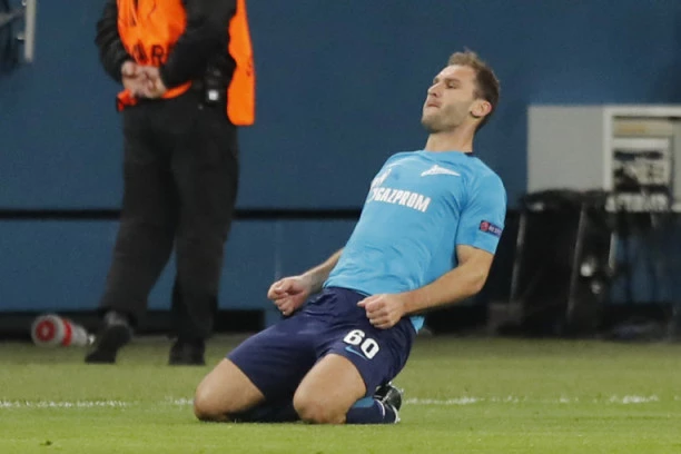 BANE TRLJA RUKE: Zenit dogovorio OGROMNO pojačanje iz Liverpula!