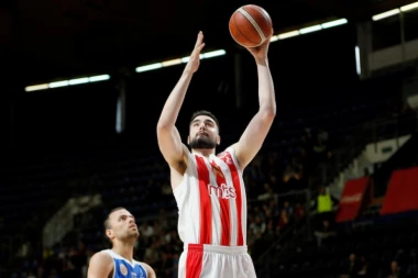 NASTAVLJA DA TUMARA: Zvezda ga se odrekla, sada je pred NOVIM ANGAŽMANOM!