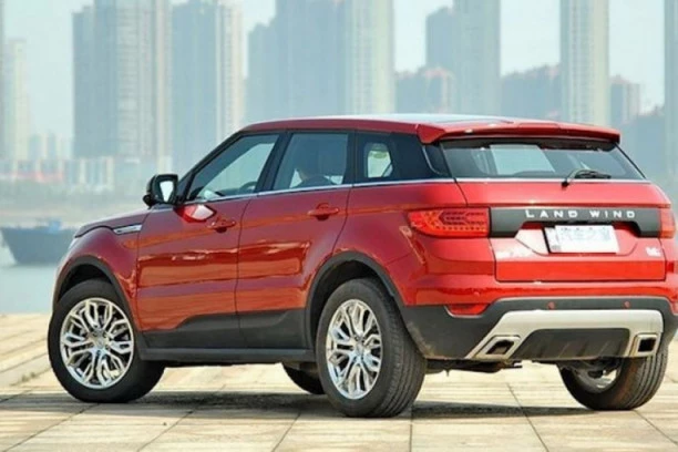 (VIDEO) NEKE ĆE VAS ZBUNITI: Ovo su najočiglednije kineske kopije poznatih automobila!