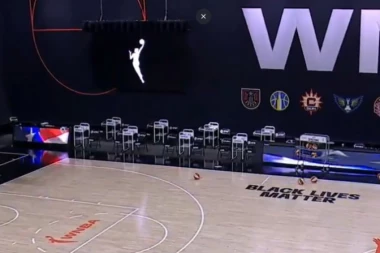 (VIDEO) NOŽ U LEĐA TRAMPU: Neće da slušaju američku himnu! Skandalčina odmah na startu lige...