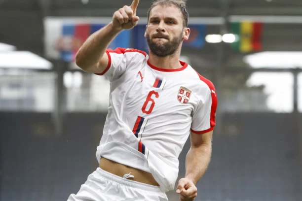 ENGLEZI RAZOTKRILI IVANOVIĆA: Ručao je sa Terzićem,  a sada u Londonu razmatra ponudu premijerligaša!