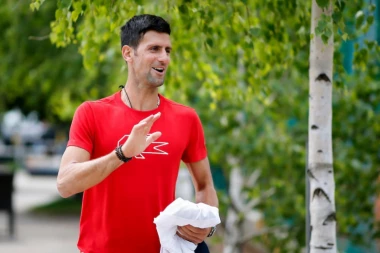 SJAJNE VESTI ZA NOVAKA: Nosilac koji mu je stajao na putu do titule ELIMINISAN u prvom kolu