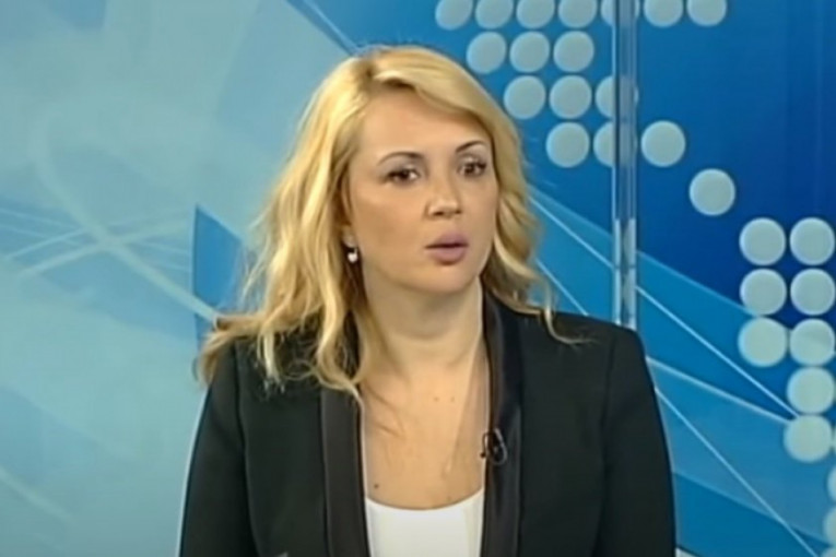 Gostovanje u Dnevniku RTS-a 2018. godine; Doktorka je imala tamniju boju kose