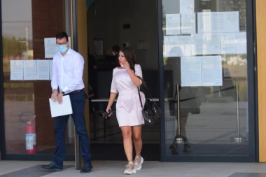 (FOTO) JOŠ JEDNO ROČIŠTE U NIZU: Otkrivamo da li se Dragana Mitar razvela od Siniše