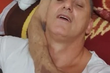 (VIDEO) SUZE SAME TEKU: Šako objavio emotivan snimak sa ocem u bolesničkoj postelji dok mu peva omiljenu pesmu!