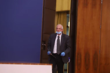 VAŽNO! UOČI SEDNICE KRIZNOG ŠTABA, KON PORUČIO: Ni 7 dana zatvaranja nije dovoljno!