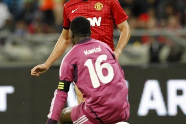 ATOMSKA BOMBA NA MARAKANI: Posle Kange i bivši napadač Mančestera POTPISUJE za Zvezdu?