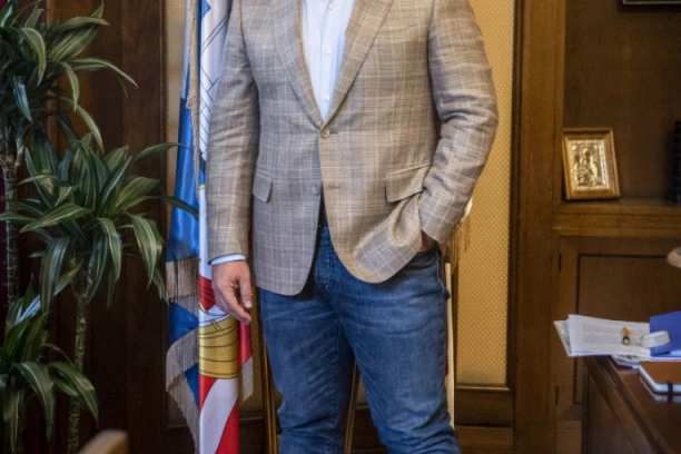 Vesić: Savski trg će biti završen sredinom novembra!