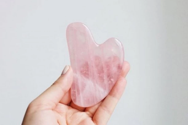 Da li ste već čuli za gua-sha? Spremite se da isprobate ovaj tretman!