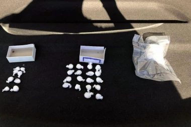 (VIDEO) PALA NARKO DAMA! Raznosila KOKAIN i marihuanu, bila sprega između ZATVORA i SPOLJNOG SVETA!