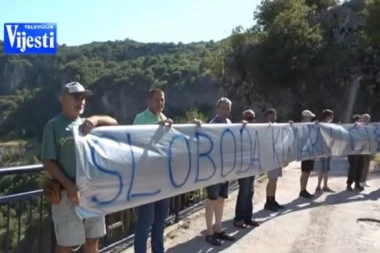 Kasalica: Ne dam im nijedan metar ove nestvarne lepote crnogorske