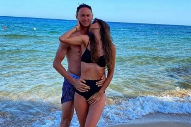 LUKSUZ I SJAJ: Supruga Nemanje Matića, zasenjuje svojim STILOM! (FOTO)