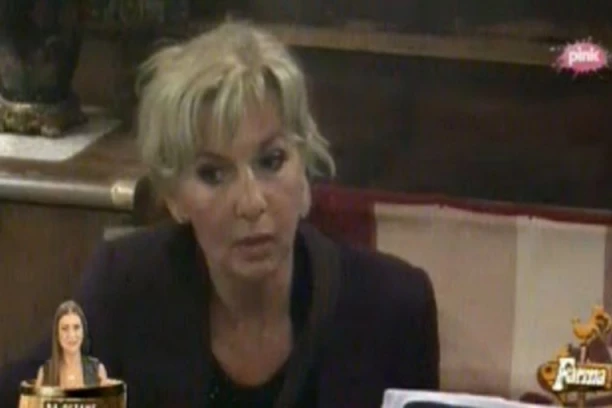 SEĆATE LI SE PEVAČICE KOJA JE NA “FARMI” KRISTIJANU PRALA NOGE?! Niko nije imao pojma da je rasturila brak Snežani Savić, evo šta se desilo sa njom!