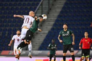 ZAVRŠENA JE SERIJA A: Đenova i Leće se do samog kraja borili za opstanak, Miha remizirao sa Torinom