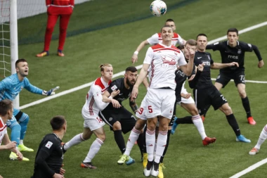 PROMENIO SREDINU: Sjajni defanzivac se otisnuo u inostranstvo