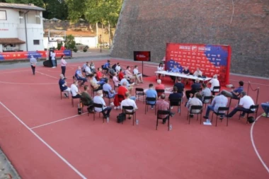 ZASEDANJE NA MALOM KALEMEGDANU: Opstrukcije nećemo dozvoliti u narednom periodu!