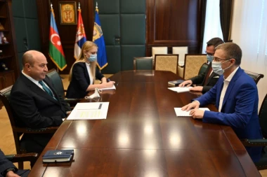 Stefanović sa ambasadorom Azerbejdžana: Saradnja dveju zemalja na visokom nivou