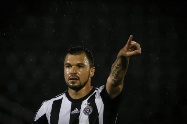 Kako zaustaviti "Orlove"? SNAJPEROM! Hit izjava legendarnog Bugarina, Božinov otkrio "recept" za Piksijevu četu!