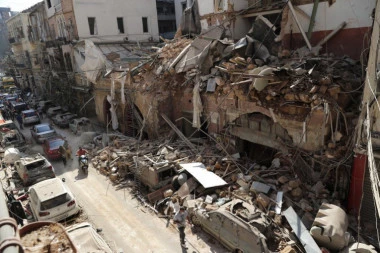 Nema tragova života ispod ruševina u Bejrutu, potraga okončana