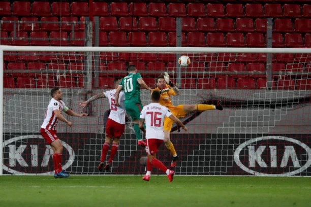 (VIDEO+FOTO) LIGA EVROPE: Drama do poslednje sekunde u Engleskoj, Bazel rutinski preko Ajntrahta u četvrtfinalu