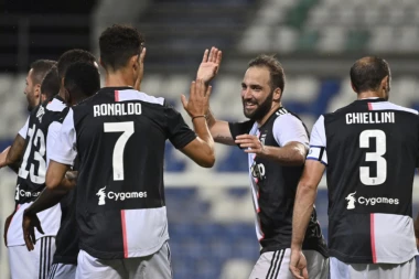 KRAJ TURBULENTNE LJUBAVI: Igra u prvoj postavi protiv Liona, pa napušta Juventus!