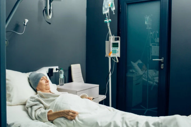 SKANDAL U HRVATSKOJ: Onkološki bolesnik UMRO nakon što mu je greškom ubrizgan DEZINFICIJENS