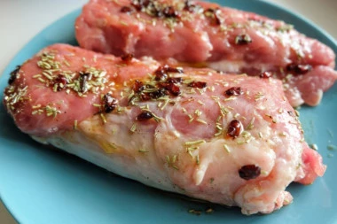 (RECEPT) Specijalni trik - OBRNUTA MARINADA za poseban ukus mesa