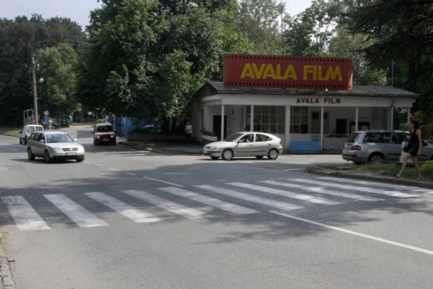 Epilog udesa na Košutnjaku: Osakatio devojku kolima i pobegao, SUD GA PUSTIO NA SLOBODU!