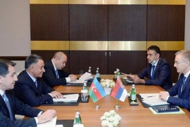 (FOTO) Ministar Stefanović u Bakuu: Veliki potencijal za razvoj saradnje Srbije i Azerbejdžana!