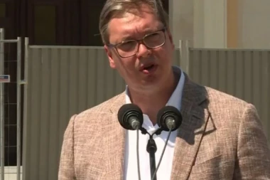 VUČIĆ ODBRUSIO KRIVOKAPIĆU: Nikada nisam imao poslovne aranžmane sa Milom Đukanovićem