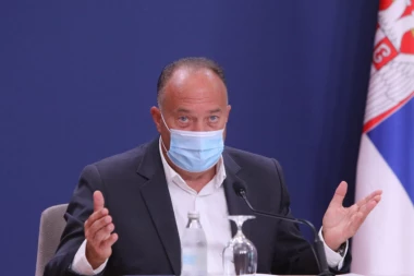 (VIDEO) Presek stanja Kriznog štaba! Šarčević: Mlađi osnovci treba da krenu u školu