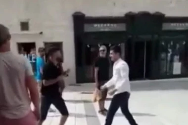 (VIDEO) Glava ode zbog palačinke! Narod se okupio, sevao kroše