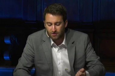 TRESE SE REGION! Novinar sa Malte žestoko optužuje: Pre nego što je ubijena, moja majka je istraživela veze Mila Đukanovića sa korupcijom!