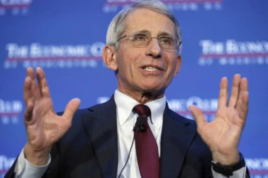 FAUČI UPOZORAVA: Idemo u pogrešnom smeru, nevakcinisani šire još zaraznije sojeve