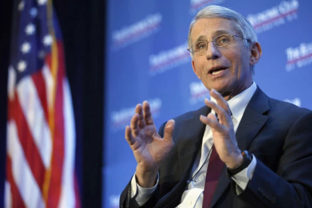 LJUBOMORNI? PRVE REAKCIJE IZ SAD NA RUSKU VAKCINU! Oglasio se glavni epidemiolog Entoni Fauči: SUMNJAM DA JE EFIKASNA