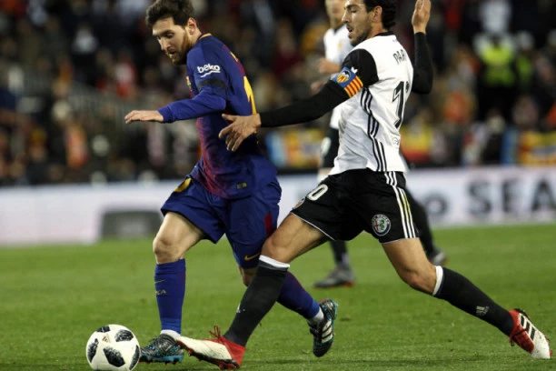 (VIDEO) NE MOŽE DA SE POMIRI SA SUDBINOM: Legenda Valensije očajna - nisu mi dali da završim karijeru u klubu za koji živim!