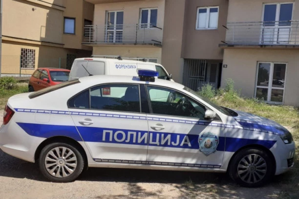 HOROR U PETROVARADINU: Pronađena tela bračnog para u porodičnoj kući!
