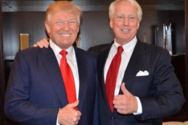 Amerika u šoku: TRAMP U BOLNICI!