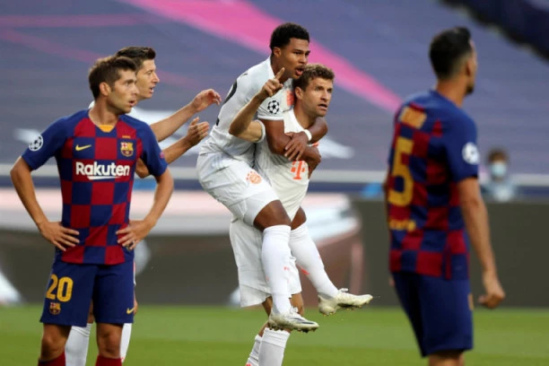 KLOP SPREMIO BOMBU: Liverpul dovodi štopera protiv kog je Bajern postigao OSAM golova