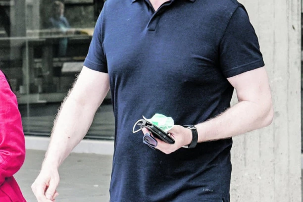 NOVE TAJKUNSKE AFERE DRAGANA ĐILASA: Očerupao Beograd za 1,2 MILIJARDE EVRA! O broju ljudi ostavljenih na ulici bolje da ne govorimo