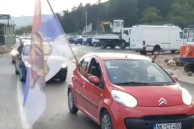 (VIDEO) "NE DAMO SVETINJE": U Crnoj Gori i večeras održane auto-litije!