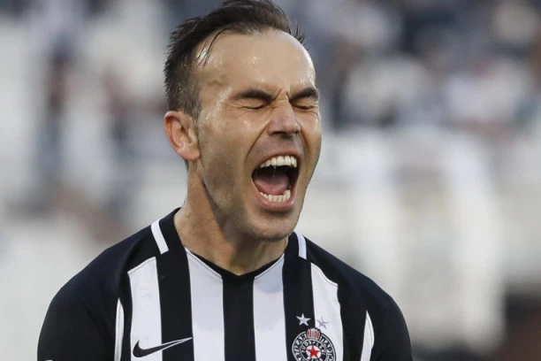 MA, KAKVA KILAŽA: Oglasio se Natho nakon propuštenih mečeva! "Grobarima" je sada sve jasno!