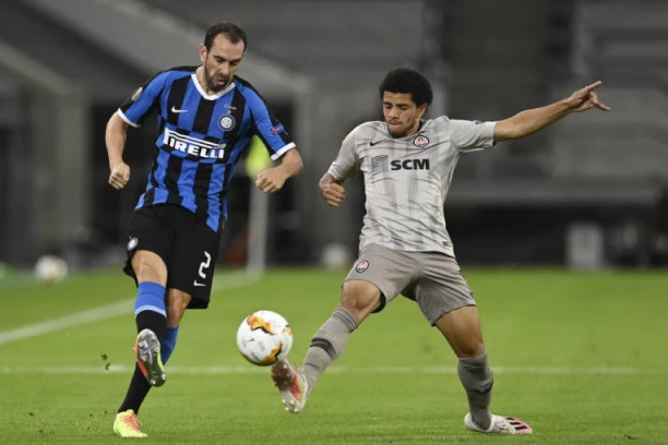 PETARDA INTERA: Konte održao ČAS fudbala, Lautaro i Lukaku TORPEDOVALI Šahtjor!